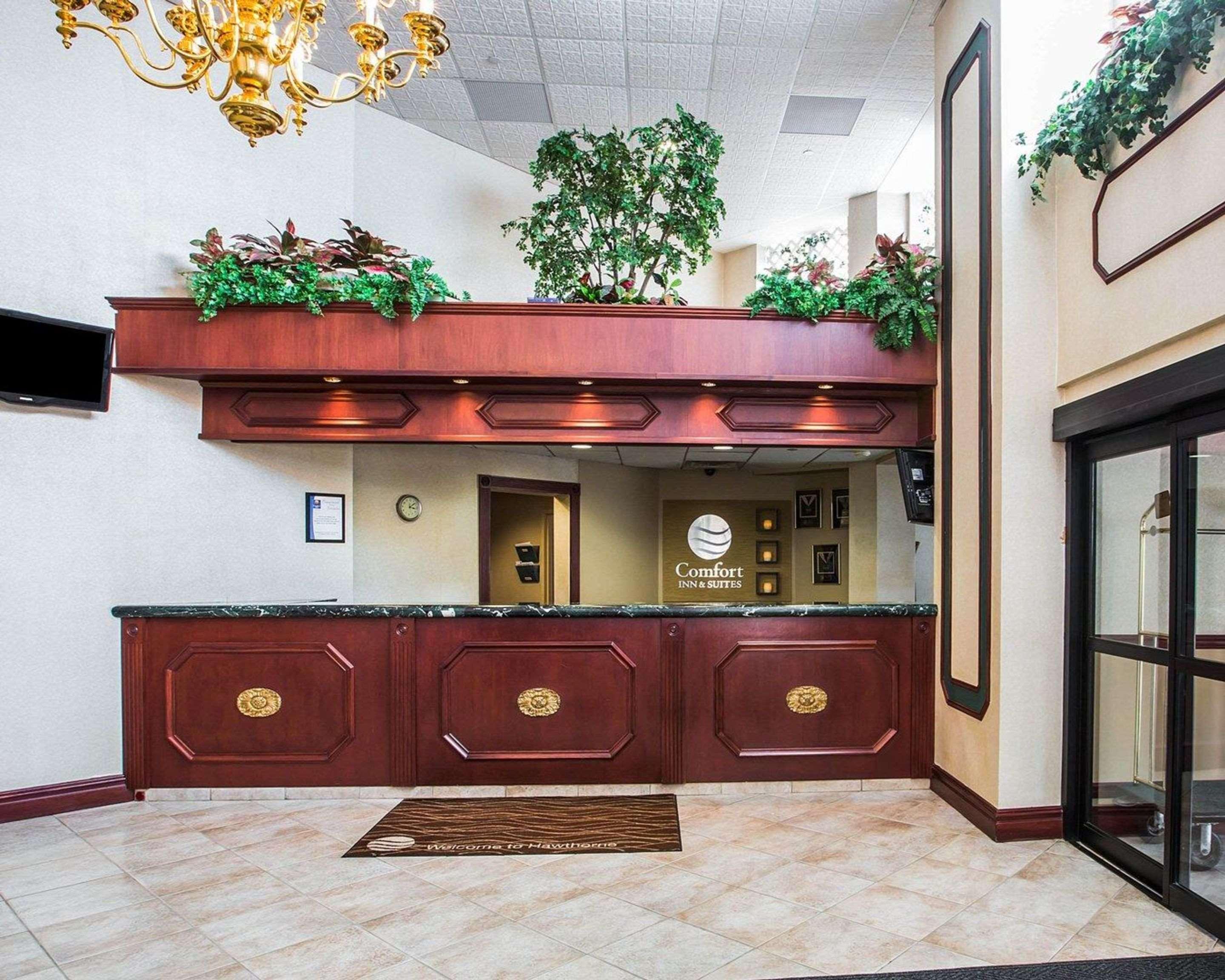 Holiday Inn Express & Suites Hawthorne - Elmsford North By Ihg Exteriör bild
