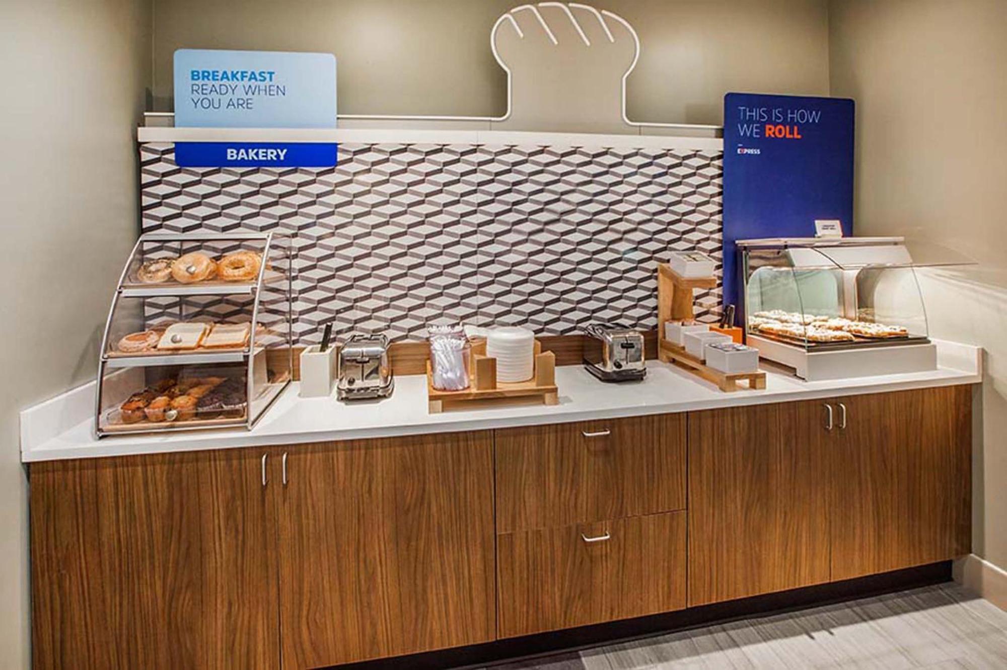 Holiday Inn Express & Suites Hawthorne - Elmsford North By Ihg Exteriör bild