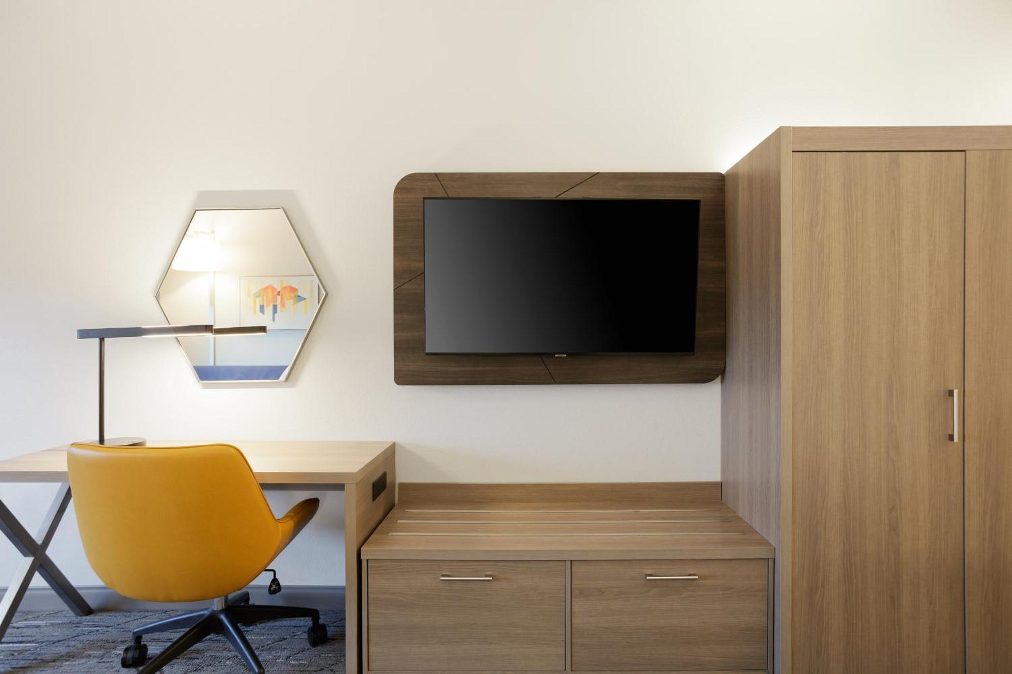 Holiday Inn Express & Suites Hawthorne - Elmsford North By Ihg Exteriör bild