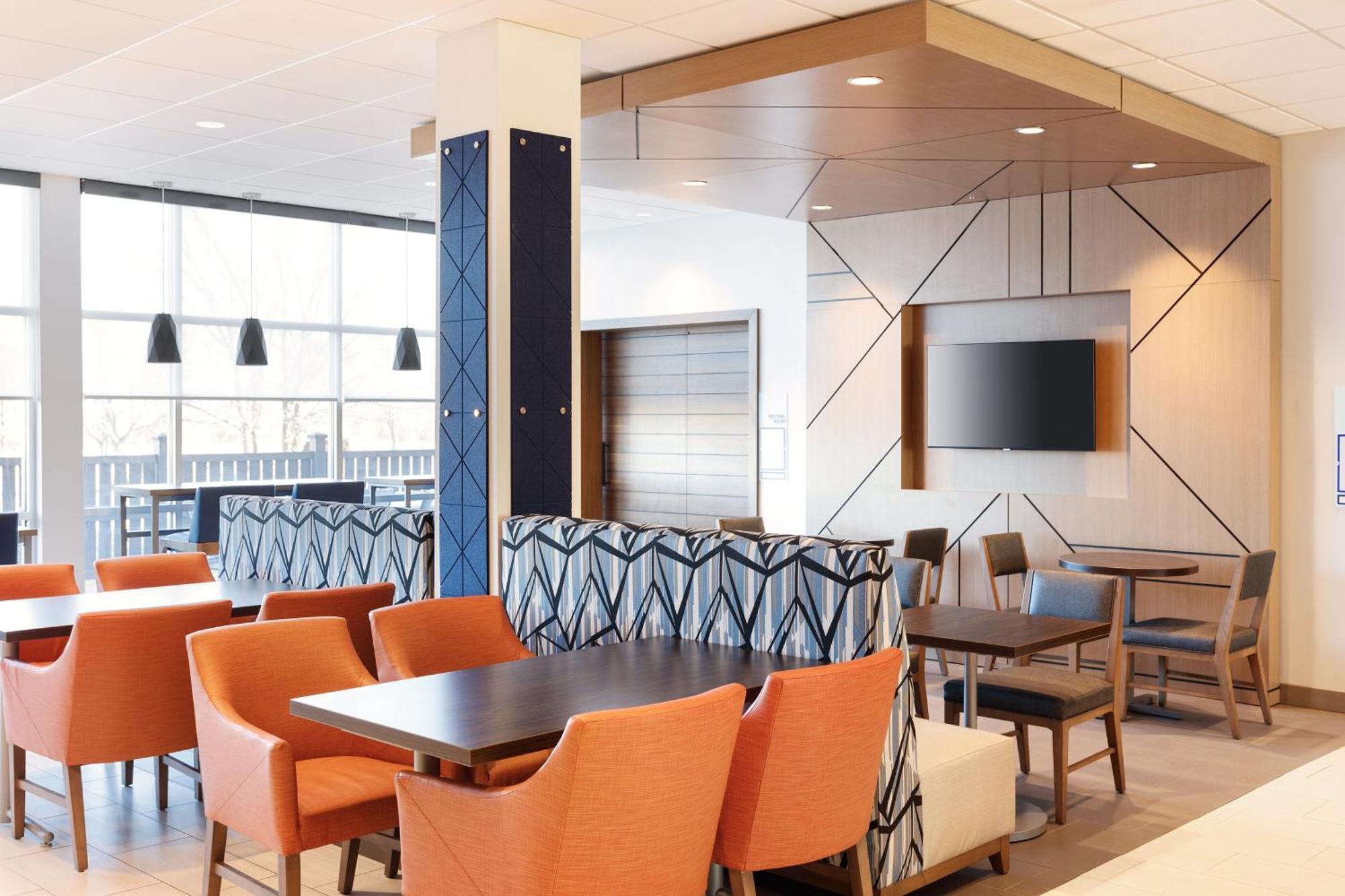 Holiday Inn Express & Suites Hawthorne - Elmsford North By Ihg Exteriör bild